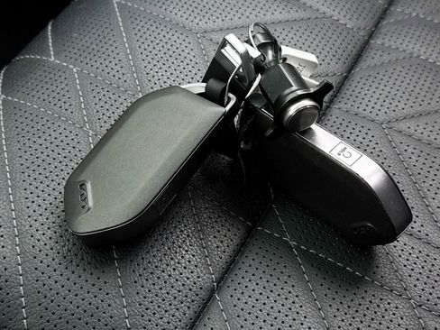 Used 2023 Kia Telluride EX X-Line AWD/4WD image 43