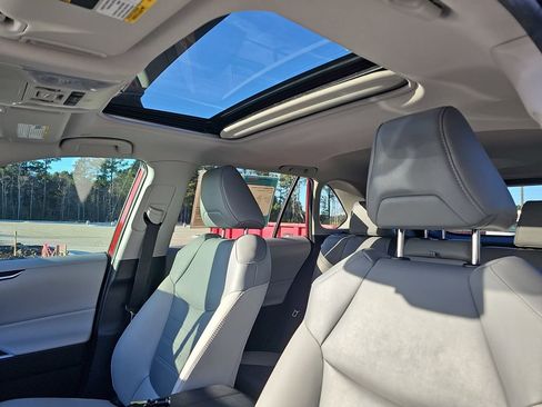 Used 2024 Toyota RAV4 XLE Premium image 35