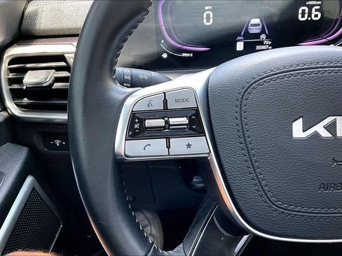 Used 2023 Kia Telluride S AWD/4WD image 16