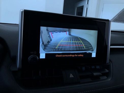 Certified 2025 Toyota RAV4 LE AWD/4WD image 27