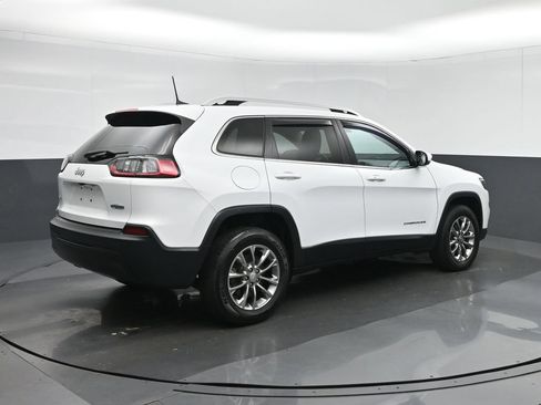 Used 2019 Jeep Cherokee Latitude Plus w/ Cold Weather Group AWD/4WD image 7
