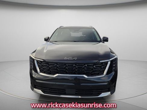 Used 2025 Kia Sorento EX FWD image 3