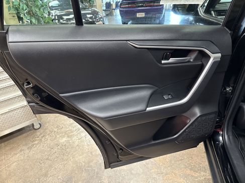 Used 2023 Toyota RAV4 XLE Premium image 24