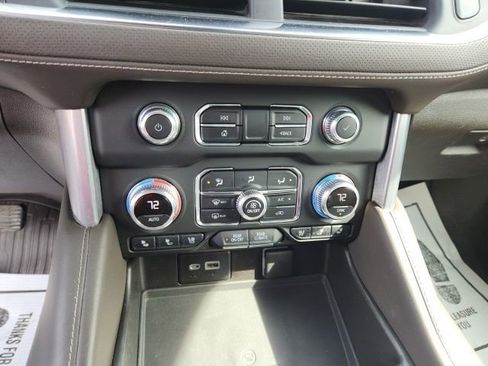 Used 2021 GMC Yukon SLT w/ SLT Luxury Package AWD/4WD image 20
