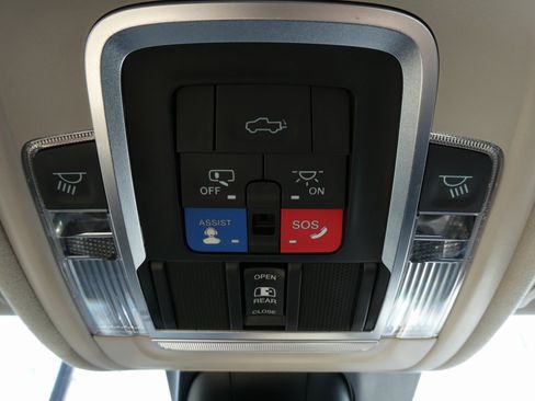 Used 2022 RAM 1500 Limited image 38