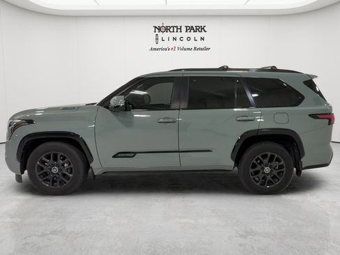 Used 2024 Toyota Sequoia Platinum RWD image 8