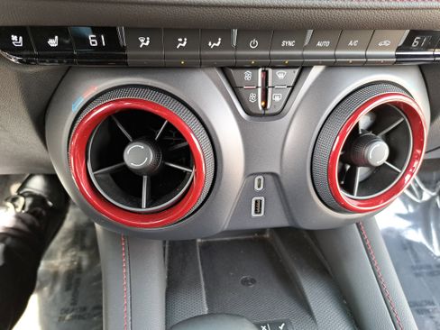 Used 2023 Chevrolet Blazer RS w/ Enhanced Convenience Package image 22