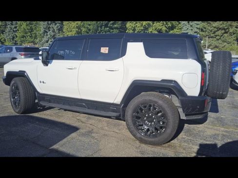 Used 2025 GMC Hummer EV 2X AWD/4WD image 2