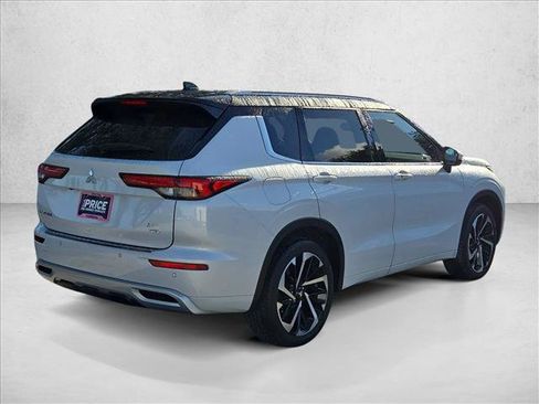 Used 2024 Mitsubishi Outlander SEL FWD image 5