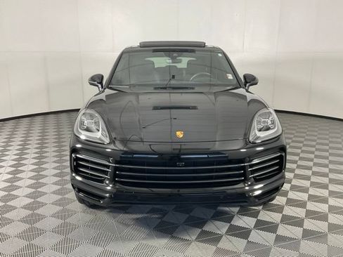 Used 2023 Porsche Cayenne S Platinum AWD/4WD image 2