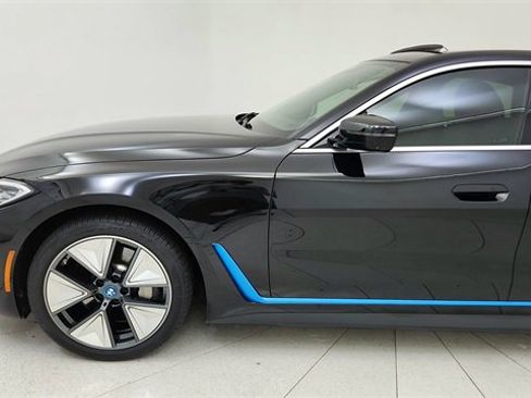Used 2023 BMW i4 eDrive35 image 9