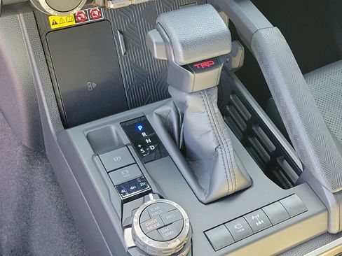 Used 2025 Toyota 4Runner TRD Off-Road Premium image 29