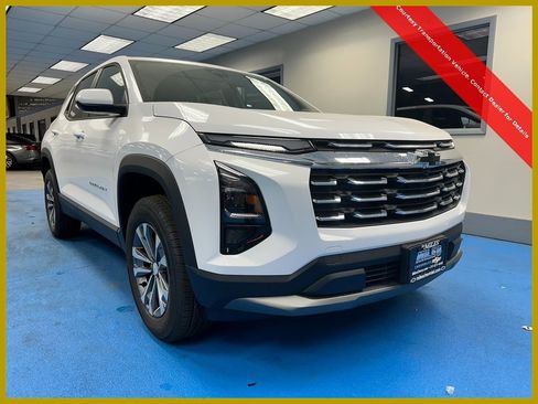 New 2026 Chevrolet Equinox LT w/ Convenience Package II image 1