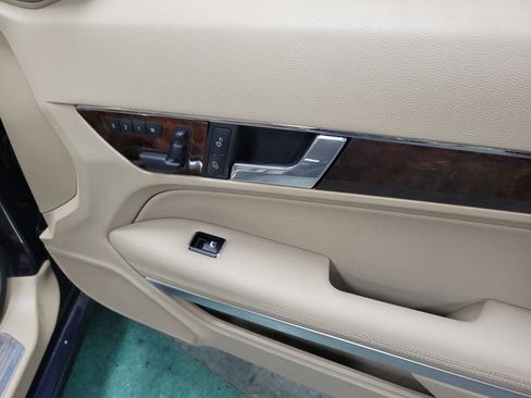 Used 2011 Mercedes-Benz E 350 Cabriolet image 39