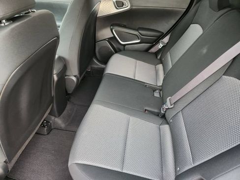 Certified 2025 Kia Soul LX w/ LX Technology Package FWD image 29