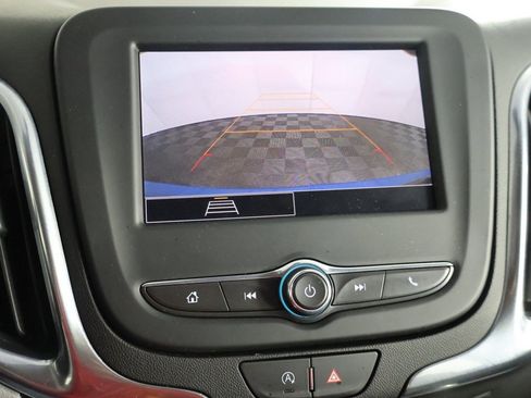 Used 2024 Chevrolet Equinox LS image 40