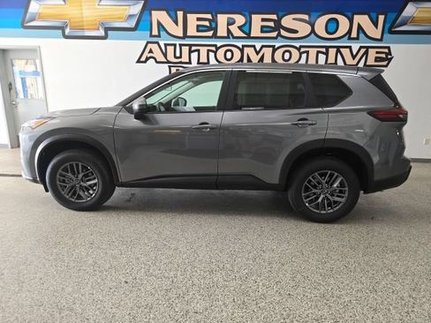 Used 2026 Nissan Rogue SV AWD/4WD image 4
