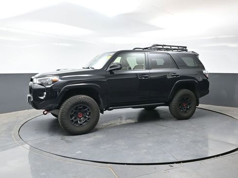 Used 2022 Toyota 4Runner TRD Pro AWD/4WD image 9