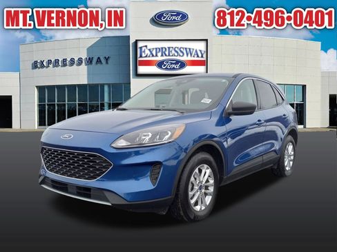 Used 2022 Ford Escape SE image 3