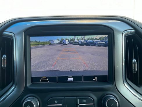 Used 2020 Chevrolet Silverado 1500 LT Trail Boss AWD/4WD image 18