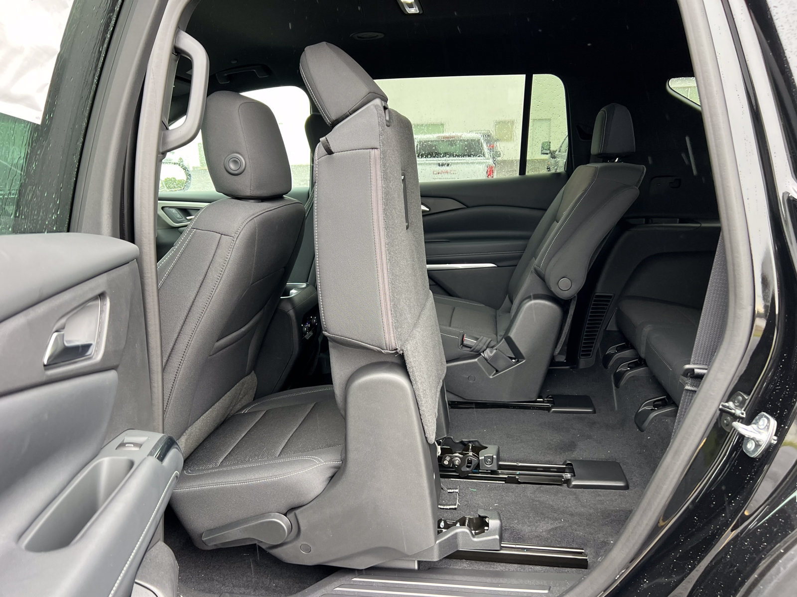 New 2026 Chevrolet Traverse LT w/ Driver Confidence Package AWD/4WD image 36