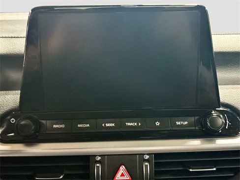 Used 2023 Kia Forte LXS w/ LXS Technology Package image 18