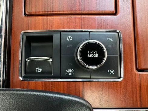 Used 2020 Lincoln Navigator L Reserve w/ Luxury Package image 38