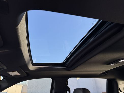 Used 2021 Chevrolet Silverado 2500 High Country image 26