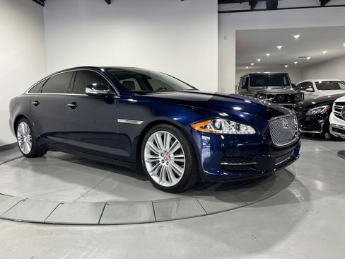Used 2015 Jaguar XJ L Portfolio RWD image 9