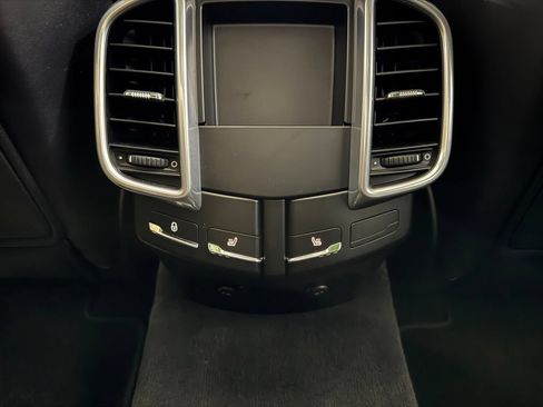 Used 2014 Porsche Cayenne Diesel AWD/4WD image 26