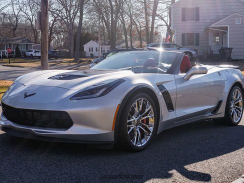 Used 2015 Chevrolet Corvette Z06 w/ 3LZ Preferred Equipment Group image 14
