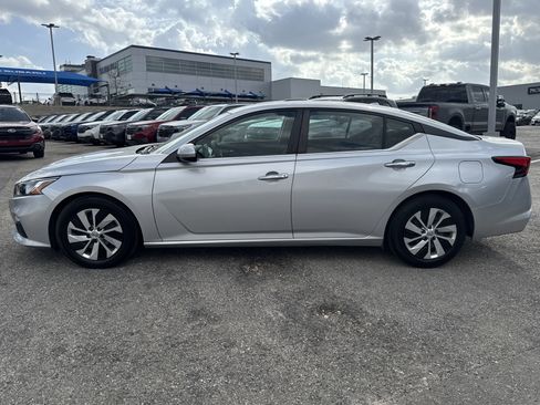 Used 2019 Nissan Altima 2.5 S image 6