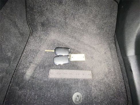 Used 2023 Kia Sorento LX image 29