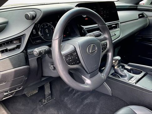 Used 2023 Lexus ES 350 w/ Premium Package image 17