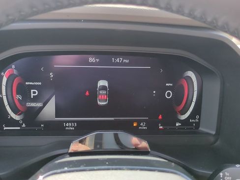 Used 2025 Nissan Rogue SL w/ Tech Package FWD image 21