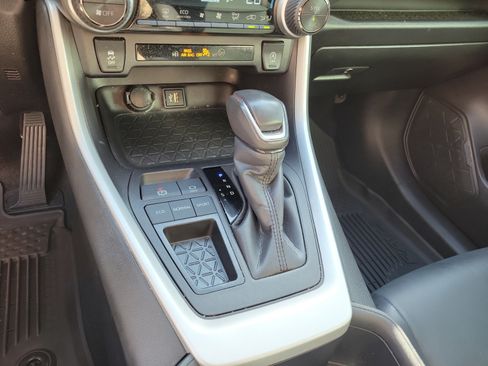 Used 2024 Toyota RAV4 XLE Premium FWD image 19