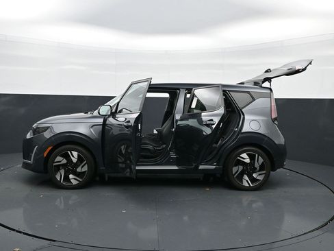 Used 2023 Kia Soul GT-Line FWD image 36