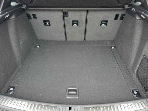 Used 2025 Porsche Macan image 16