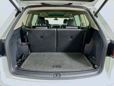 Certified 2023 Volkswagen Atlas SE w/ Panoramic Sunroof Package AWD/4WD image 25