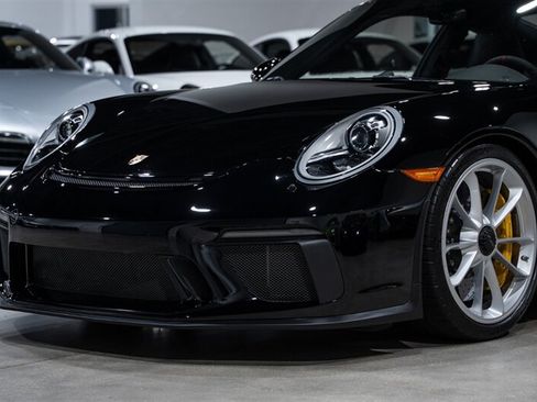 Used 2018 Porsche 911 GT3 RWD image 65