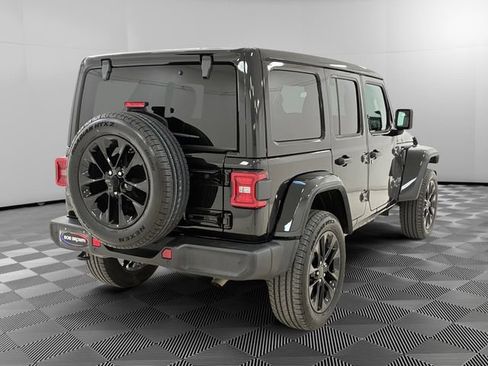 Used 2025 Jeep Wrangler Unlimited Sahara w/ Safety Group AWD/4WD image 5