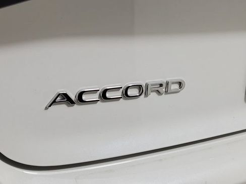 Used 2024 Honda Accord EX-L image 9