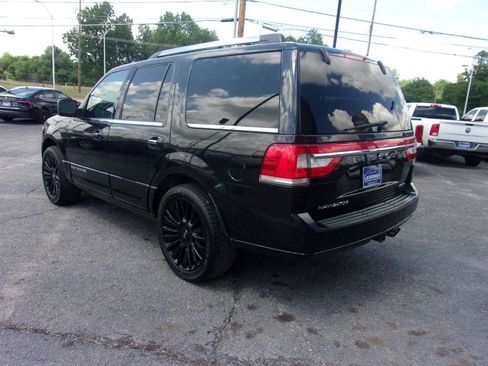 Used 2015 Lincoln Navigator 2WD image 8