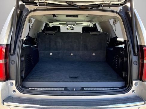 Used 2015 Chevrolet Suburban LTZ image 27