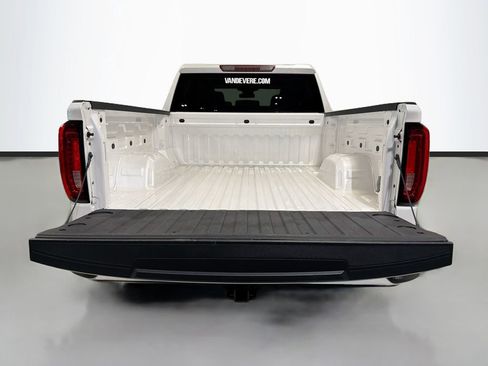 Used 2023 GMC Sierra 1500 SLT AWD/4WD image 28