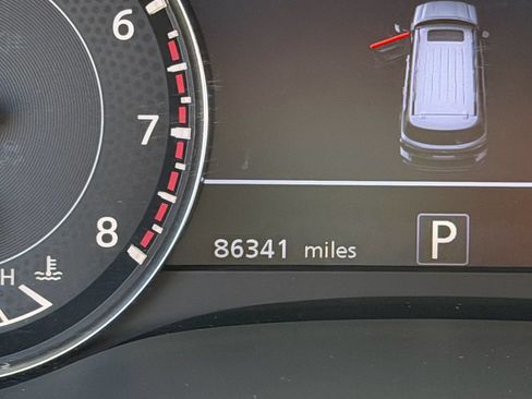 Used 2021 Nissan Armada SV RWD image 19