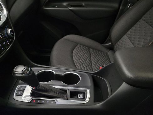 Used 2020 Chevrolet Equinox LT image 26