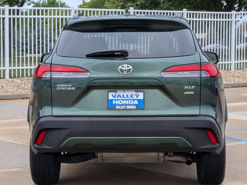 Used 2024 Toyota Corolla Cross XLE w/ Convenience Package AWD/4WD image 7