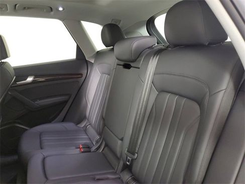 Used 2019 Audi Q5 Prestige image 13