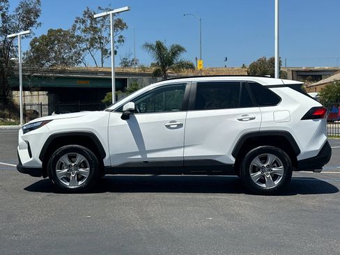 Used 2024 Toyota RAV4 XLE FWD image 2